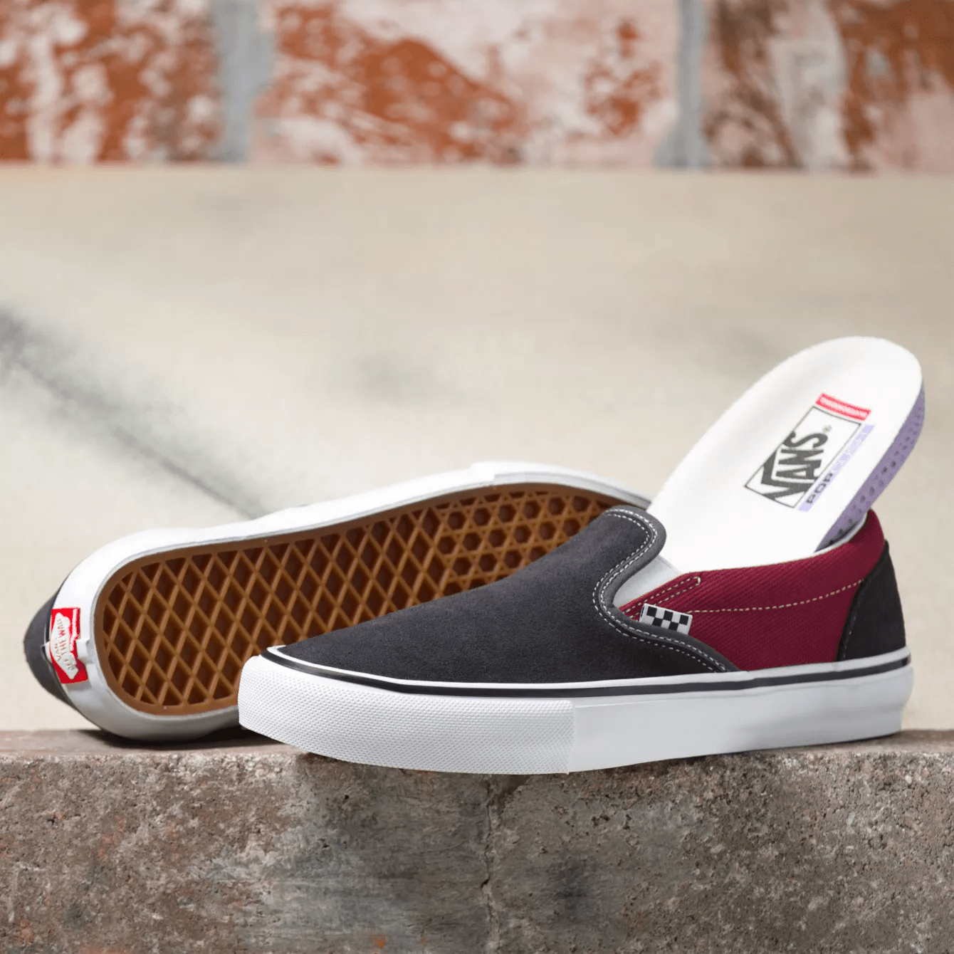 Vans Slip-On Shoe, Asphalt/Pomegranate